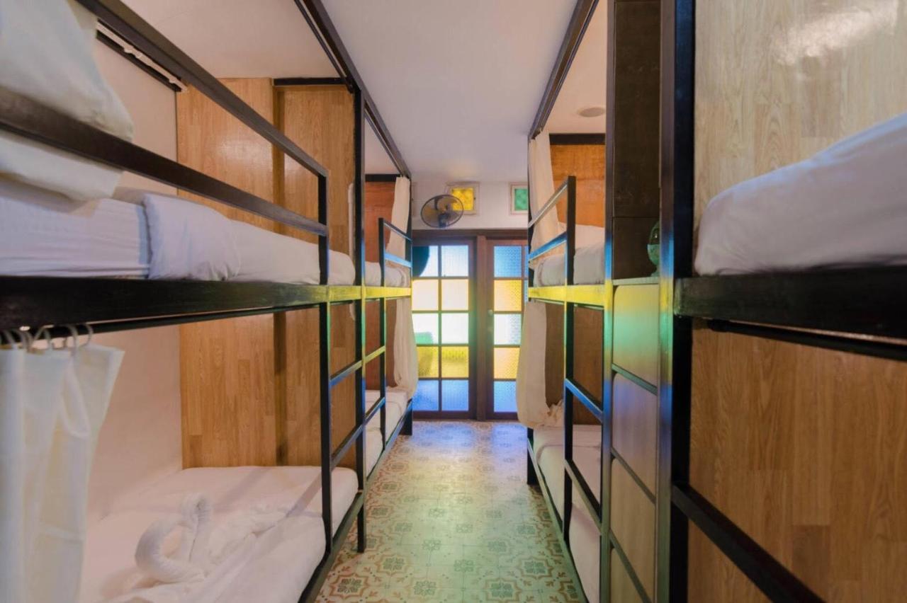 Bed At Beach Hostel Phuket ภายนอก รูปภาพ