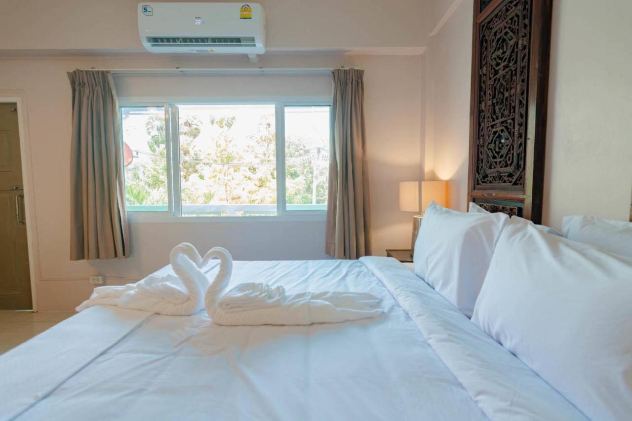 Bed At Beach Hostel Phuket ภายนอก รูปภาพ
